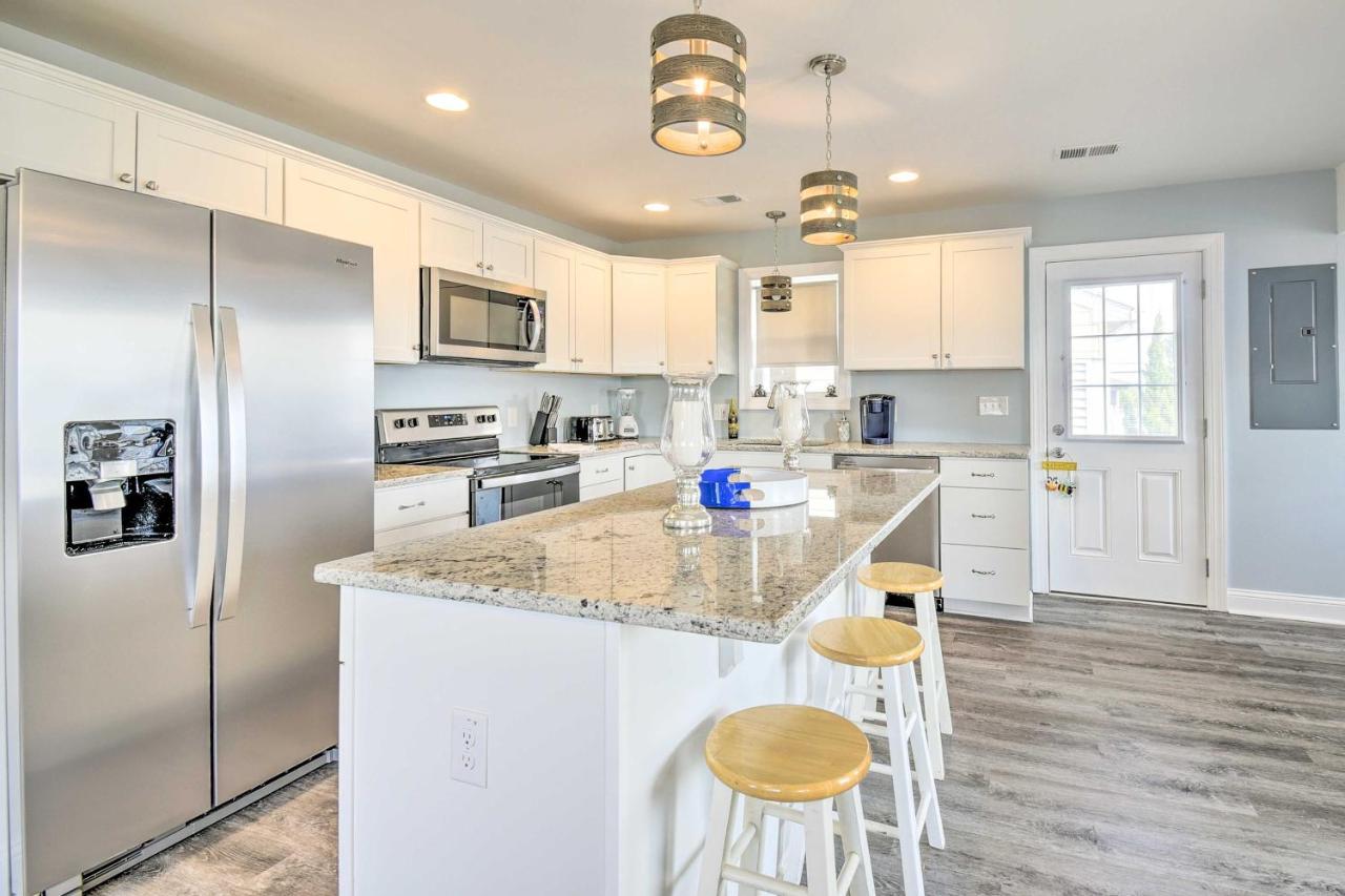 Freshly Remodeled Beach House, Steps To Shore Sunset Beach Exterior photo